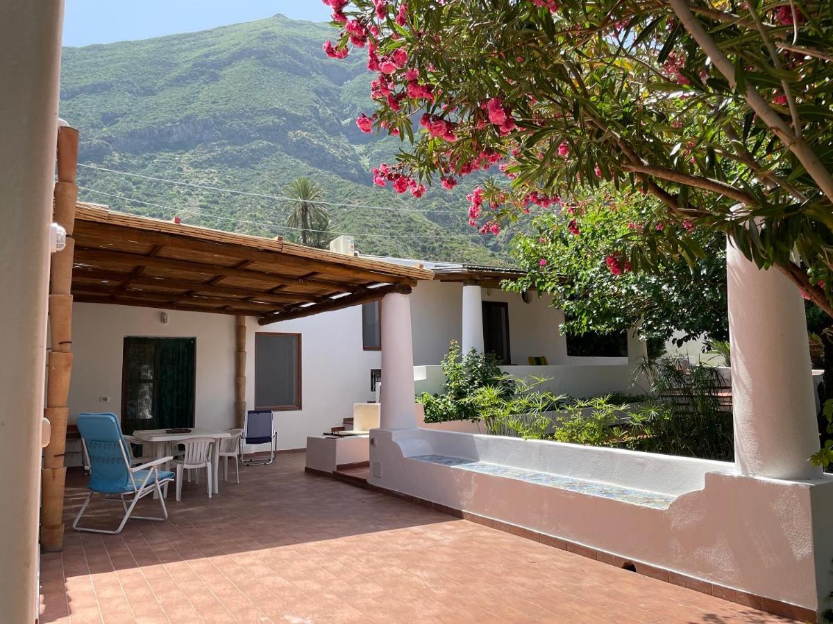 Casa Bouganville Pollara Екстериор снимка